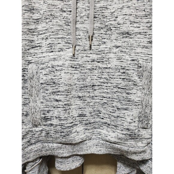 Athleta Gray Blissful Poncho Hoodie 721575 Womens Size Medium Pockets Drawstring - Picture 9 of 9